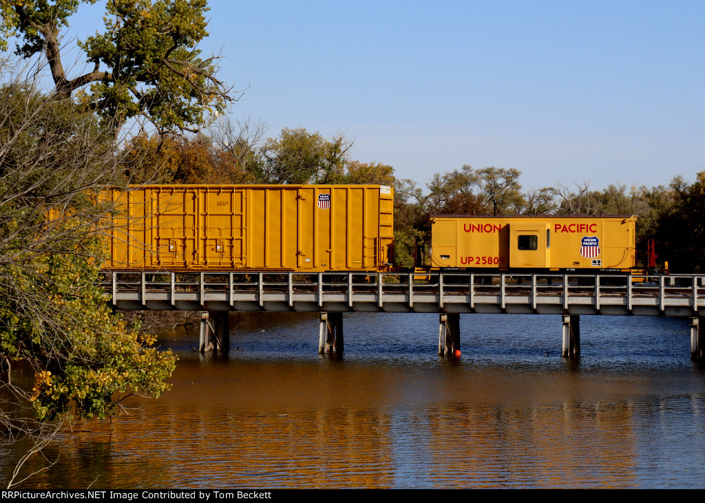 Caboose on Big Creek